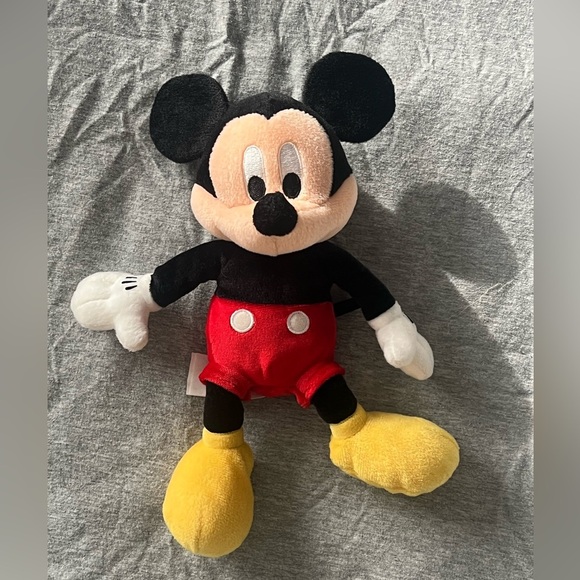 Small Mickey Mouse stuff animal with little bean bag in butt - Picture 2 of 7
